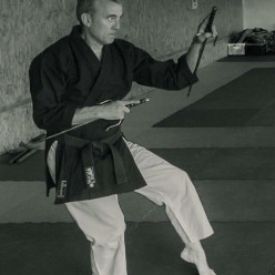 Stage de découverte du Kobudō 2026 : initiation au Bō et au Sai
